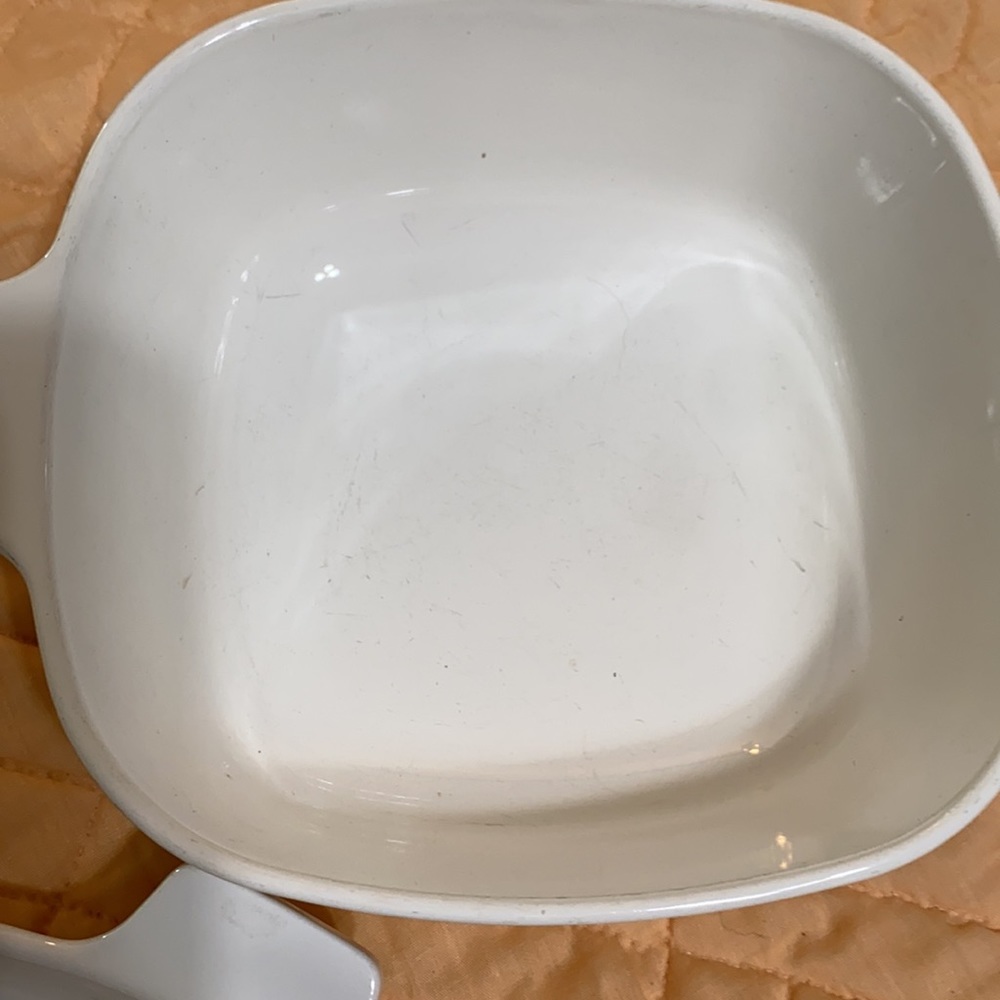 Corning ware set of 2- 7” bowls and removable handle and lid - Picture 8 of 15
